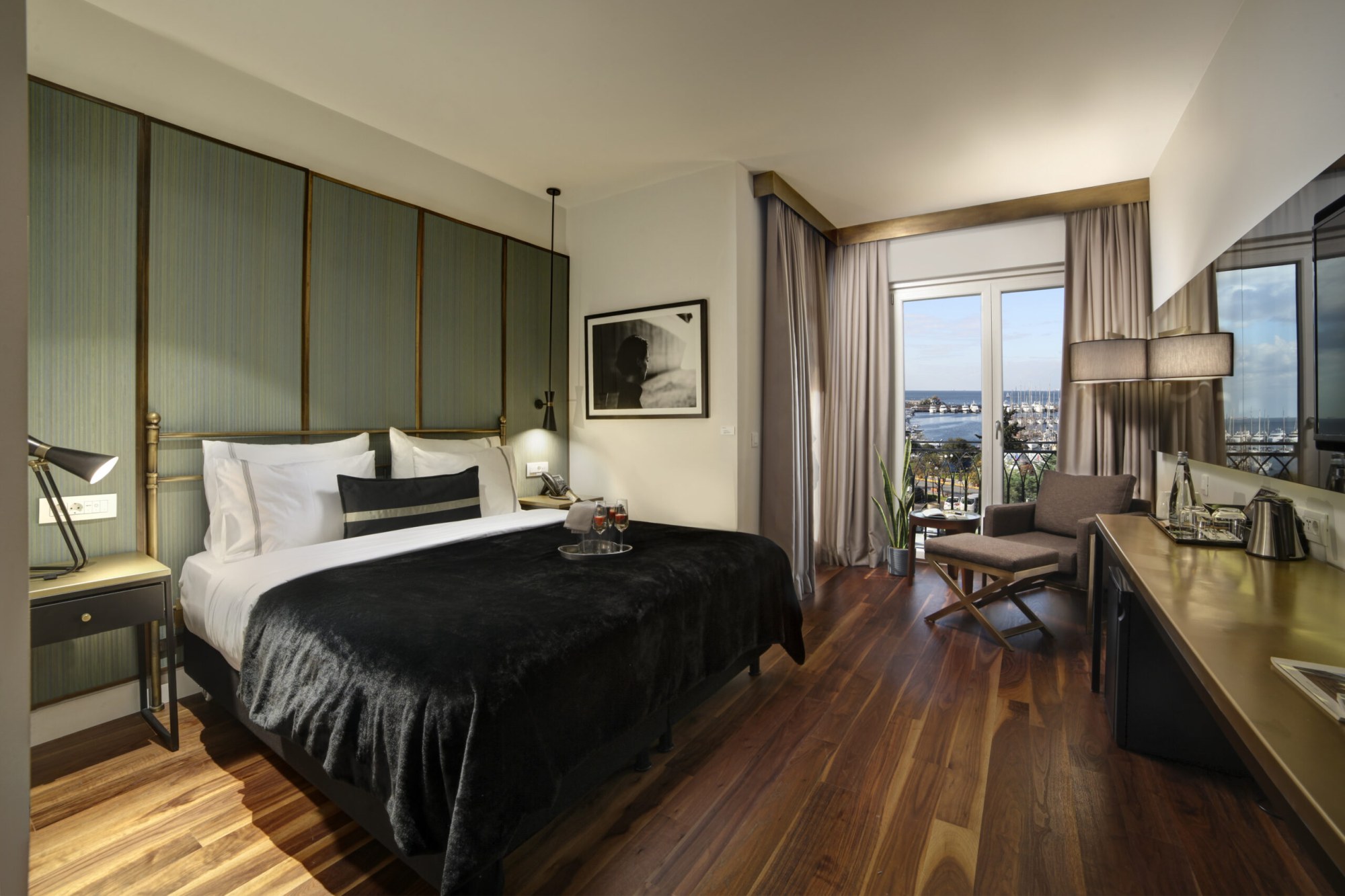 Marina Deluxe Room