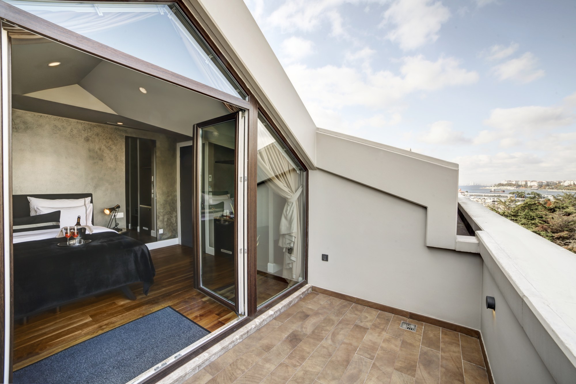Terrace Room 3