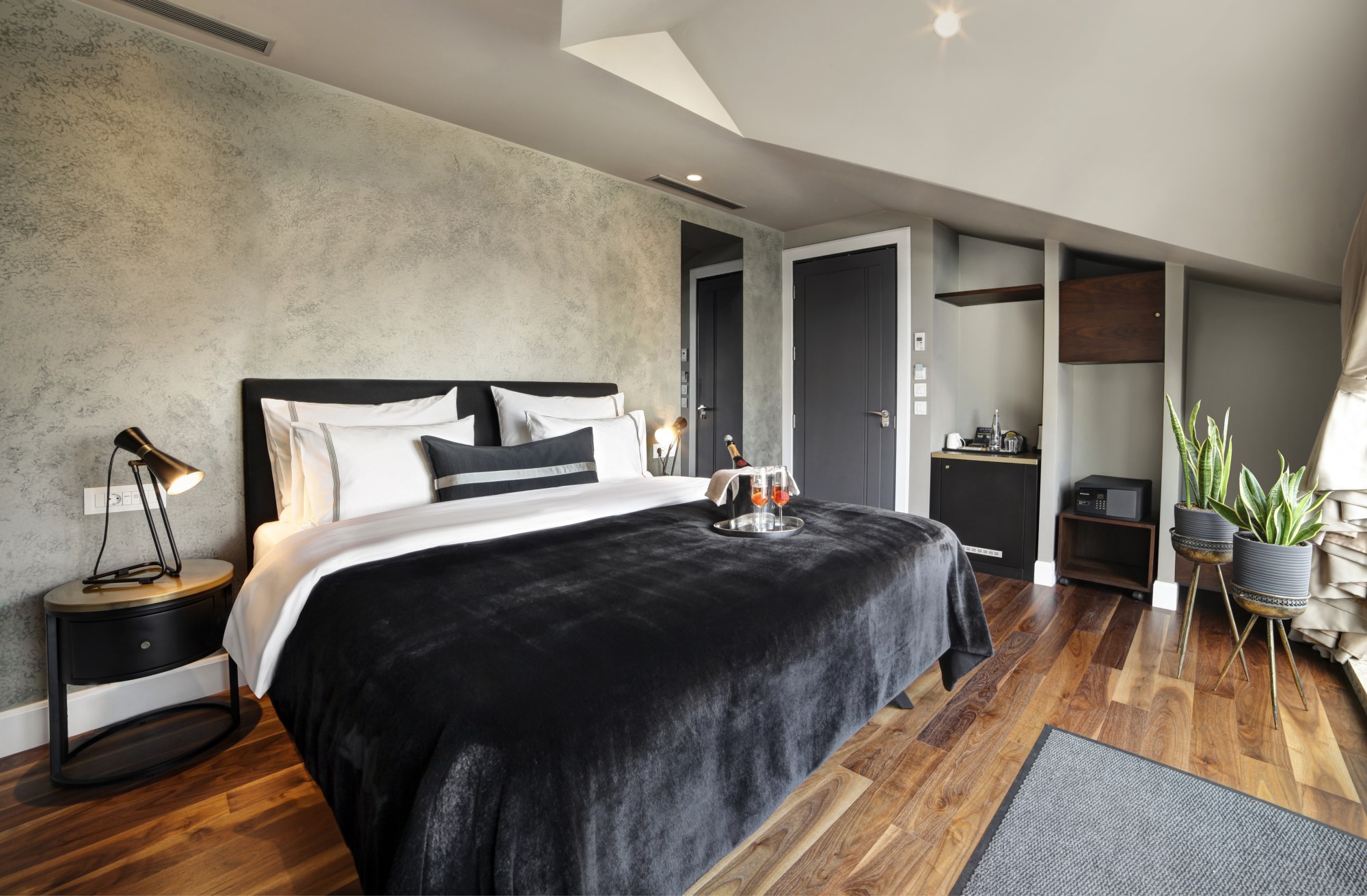 Terrace Room 4